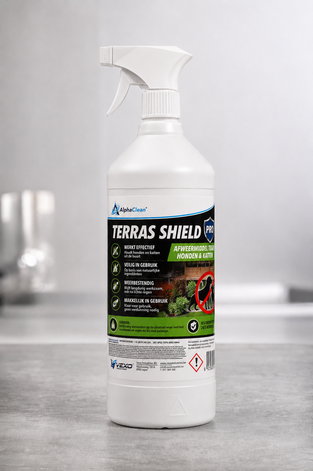 Alphaclean Terras Shield Pro 1 liter – houdt honden en katten van uw terras, voor buitengebruik